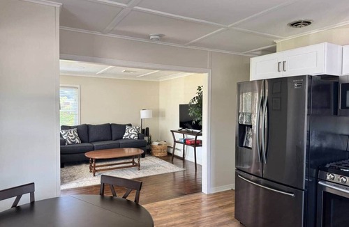 Lewiston House | LVR's - Seventh Street Stay