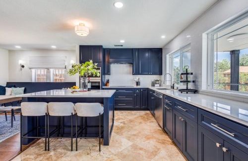Lakewood Village House | LWV Dallas Social - Lakewood Village