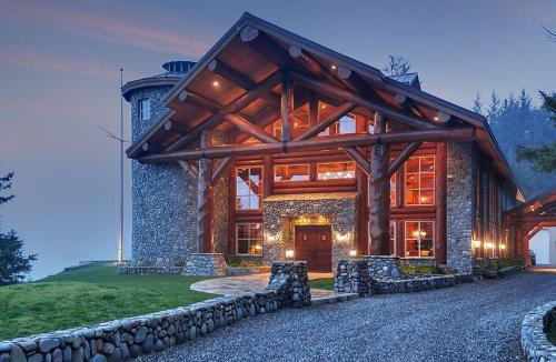Port Orford Villa | LX28: Gold Beach Oceanfront Estate