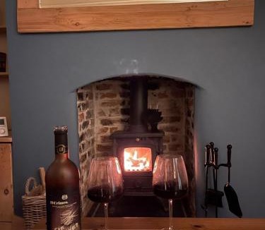 Aldbrough House | Lychgate view cottage