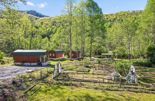 Cullowhee Cabin | Lying Fishermen Tiny Home Cabin by the River near WCU