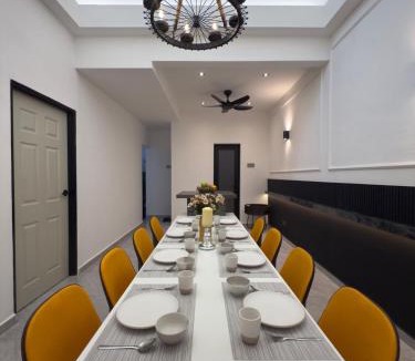 Taman Ipoh Villa | LYL 108 Private Pool Villa