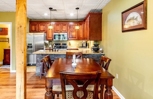 Tullahoma Cabin | Lynchburg's Best-Kept Secret: A Unique Rental with Private Dock and Open Water Views