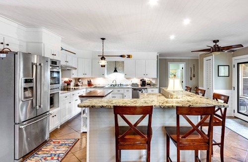 Tullahoma Cabin | Lynchburg's Best-Kept Secret: A Unique Rental with Private Dock and Open Water Views