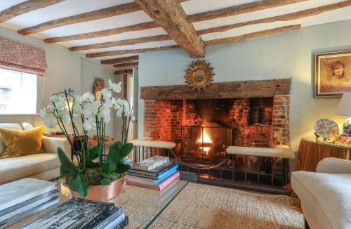 Lambourn House | Lynchets Cottage