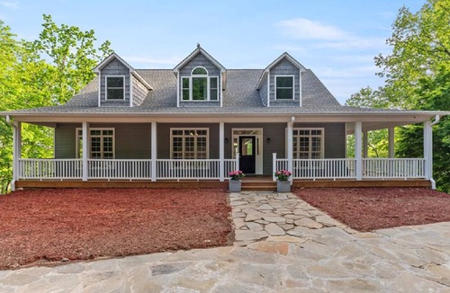 Cleveland House | Lynda's Spectacular View!