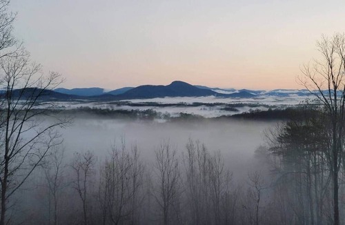 Cleveland House | Lynda's Spectacular View!