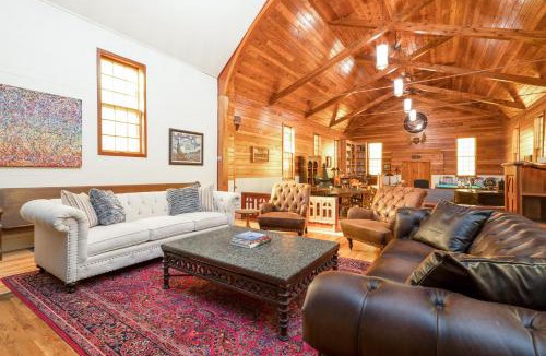 Powderhorn House | Lyndale Church Lodge