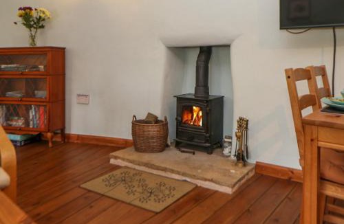 Hope Valley House | Lyndale Cottage