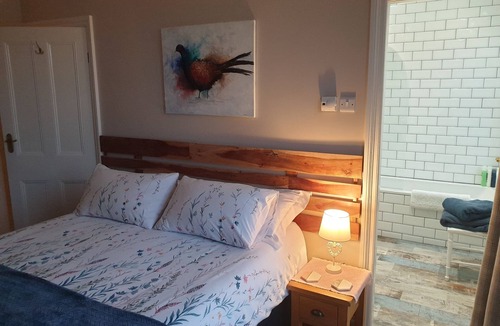 Penistone Bed & Breakfast | Lyndene