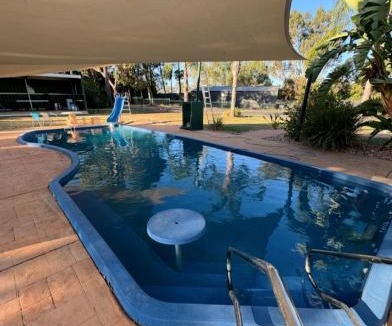 Altona House | Lyndoch Retreat, 2BR with Pool, BBQ & Fire Pit