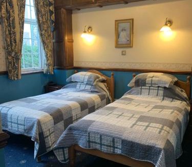 Walsall Hotel | Lyndon House