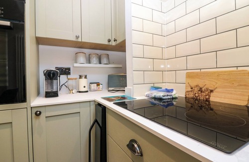 West Linton Cottage | Lyne Cottage, The Retreat