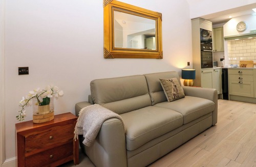 West Linton Cottage | Lyne Cottage, The Retreat