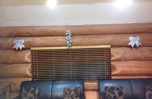 Wing Cabin | lyne view, log cabin