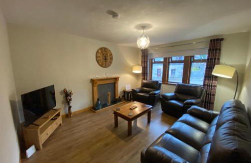 Dufftown House | Lyngarrie