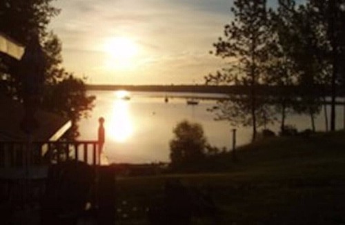 Plattsburgh Cabin | Lynn`s Cottage at Heron Ledge