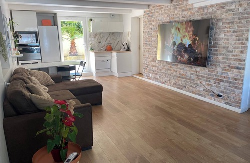 Bron House | Lyon-Bron, Home: Eurexpo - Stadium Groupama