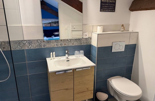 Saint-Rambert Bed & Breakfast | Lyon Mon Amour - St-Nizier Room