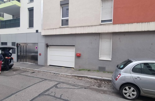 Ferrandiere - Maisons Neuves Condo | Lyon Monchat Villeurbanne Refurbished studio with air conditioning and parking