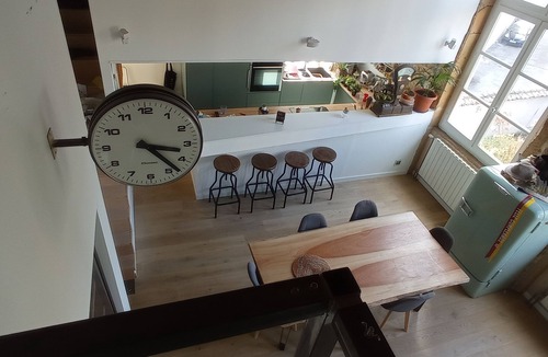 La Croix Rousse Apartment | Lyon : quiet and bright typical canut 8 pers