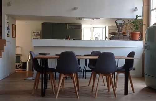 La Croix Rousse Apartment | Lyon : quiet and bright typical canut 8 pers