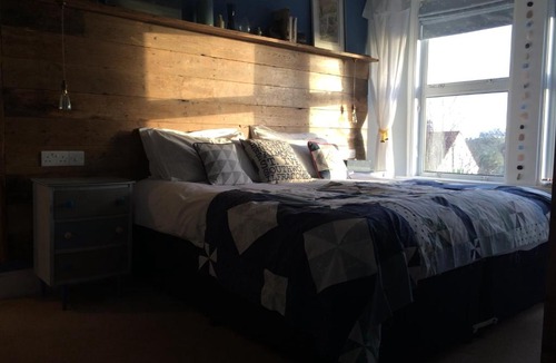 Falmouth Bed & Breakfast | Lyonesse Guest House