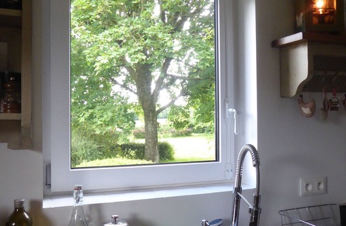 Trepied House | Lyons-la-Forêt, charming Orfea's home, sleeps 8. Forest access, baby-friendly
