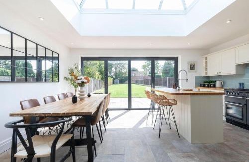 Gloucester House | Lythwood House