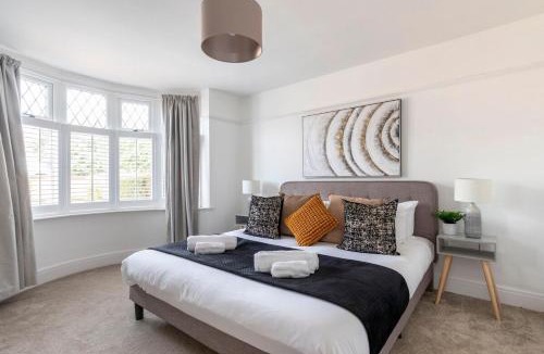 Gloucester House | Lythwood House