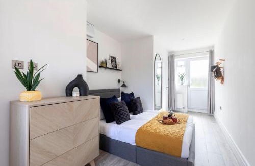 Gloucester House | Lythwood House