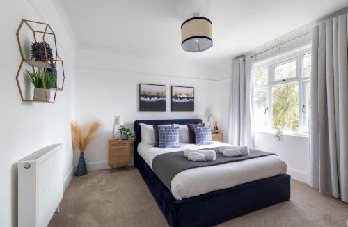 Gloucester House | Lythwood House