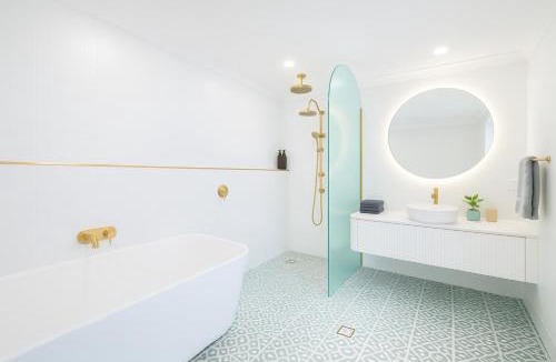 Bathurst House | MèRose Place - Cottage on George