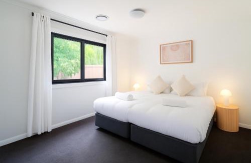 Bathurst House | MèRose Place - Spacious Modern New