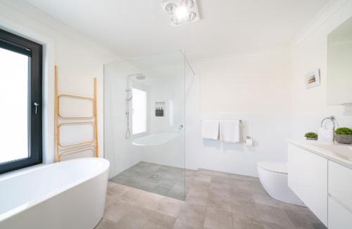 Bathurst House | MèRose Place - Spacious Modern New