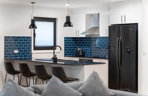 Bathurst House | MèRose Place - Spacious Modern New