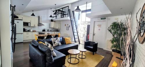 Burgos Apartment | Mía Suites II Centro Histórico - PARKING & WIFI FREE