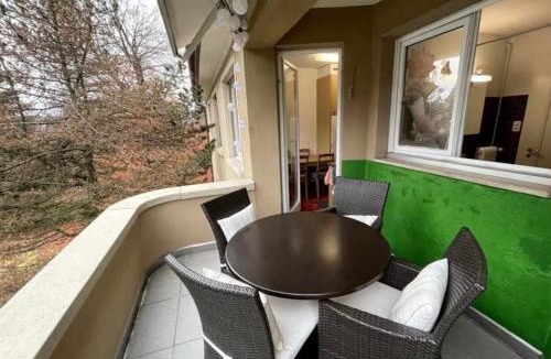 District 6 Apartment | Möhrli Houses