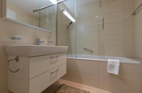 Wilderswil Apartment | Mönch Apartment - Aare Jungfrau AG