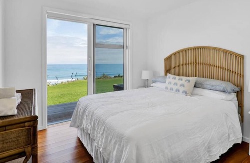 Mokau House | Mōkau Beach House