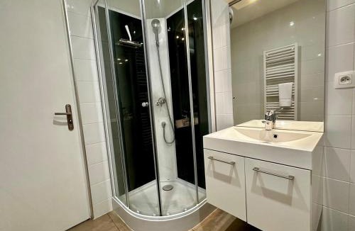 Woippy Apartment | M 101 Studio pause détente proche centre Metz