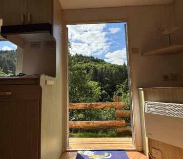 Viala-du-Tarn Other | M'Belles Cabanes