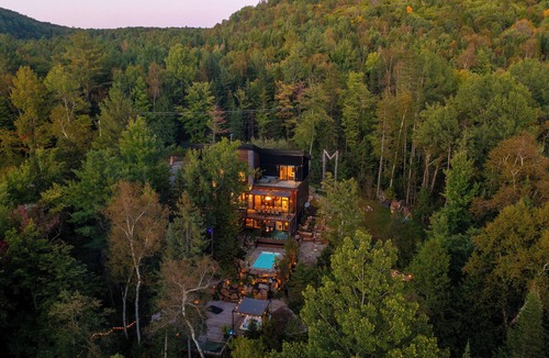 Sainte-Beatrix Ski Chalet | M Resort & Spa | Sleep 20| unique concept by the water! Exclusif in Quebec