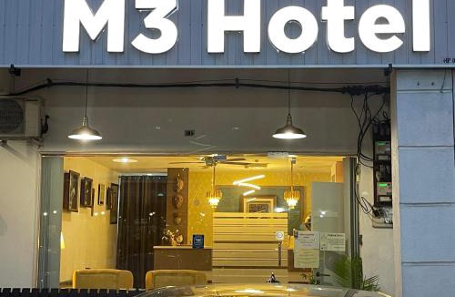 Sitiawan Hotel | M Three Hotel