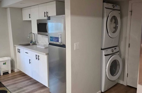 Winnipeg Apartment | M&U Guest Suite
