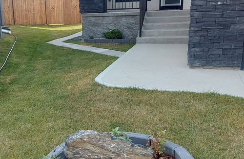 Winnipeg Apartment | M & U Guest Suite I