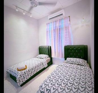 Kampung Simpah House | M & V butterworth