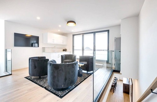 Plateau Mont Royal Apartment | M11 | Luxury Suites: 4BR + private rooftop - 3