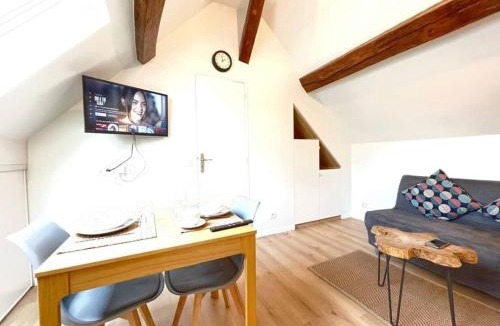 Quartier Centre Ville Apartment | M13 Le vieux Massy RER 600 m Orly 20 min