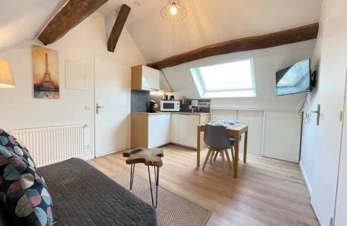 Quartier Centre Ville Apartment | M13 Le vieux Massy RER 600 m Orly 20 min
